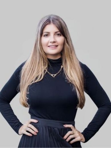 Kiara Hampton - Real Estate Agent at The Agency CQ