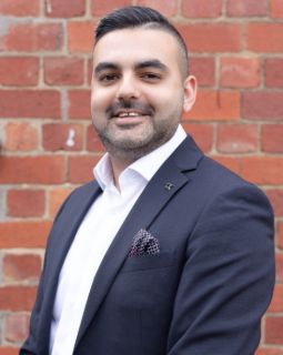 Kin  Sawhney - Real Estate Agent