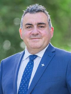 Kon Galitos - Real Estate Agent
