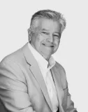 Kim Sharpe - Real Estate Agent From - Queensland Sotheby's International Realty - MAIN BEACH