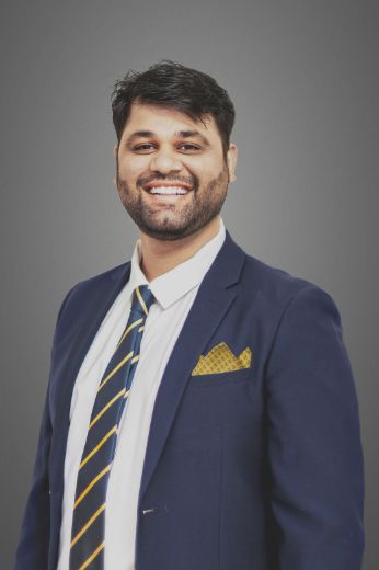 Kush Dua - Real Estate Agent at Vicland Realty - EPPING