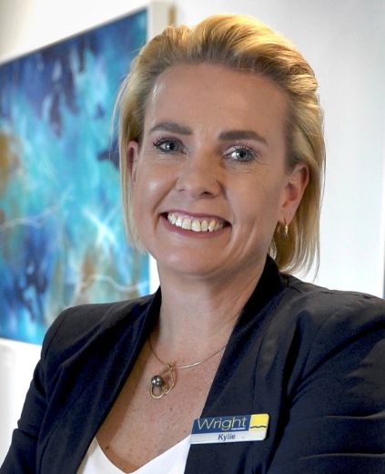 Kylie  Robinson - Real Estate Agent at Seabreeze Realty