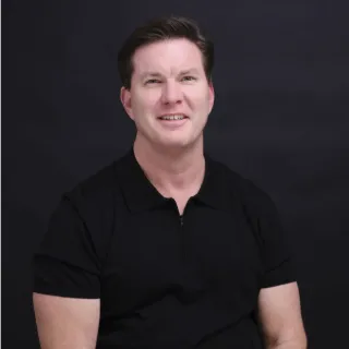 Sven Robertson - Real Estate Agent