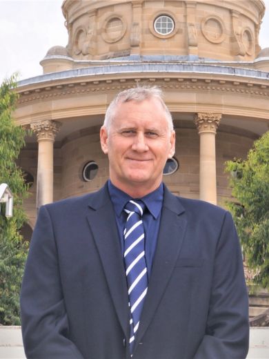 Lance Baxter - Real Estate Agent at Complete Real Estate Rockhampton