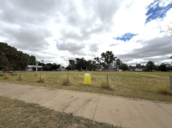 10 Yew Street, Barcaldine QLD 4725-Image