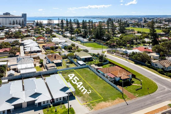 13 Dampier Street, Beachlands WA 6530-Image