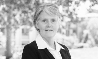 Beth Bowlt - Real Estate Agent