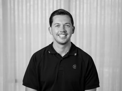 Ty Van Der Meulen - Real Estate Agent at Century 21 Central GC - Benowa
