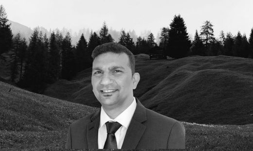 Rohit Gulati - Real Estate Agent at C21 LeadingRe - BOX HILL