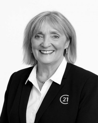 Robyn Berman - Real Estate Agent at CENTURY 21 The Garden City