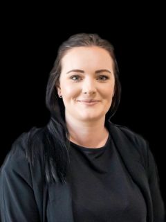 Laura Chambers - Real Estate Agent