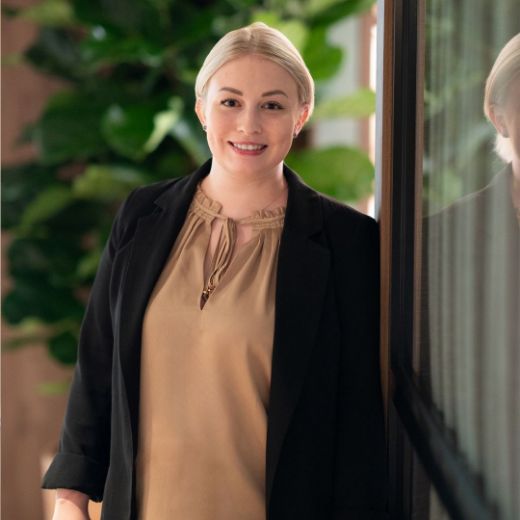 Laura Garling - Real Estate Agent at McGrath - St Ives