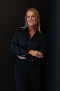 Laurie Johnston - Real Estate Agent