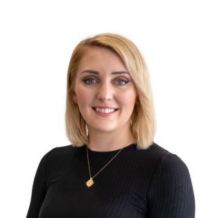Leah Stewart - Real Estate Agent