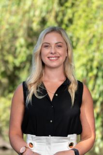 Leaha  Davis - Real Estate Agent