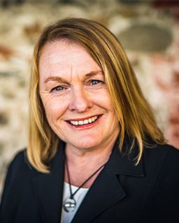 Leanne Bell - Real Estate Agent