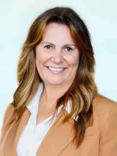 Leanne Poulton - Real Estate Agent