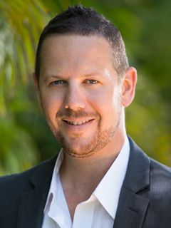 Lee Knutsen - Real Estate Agent