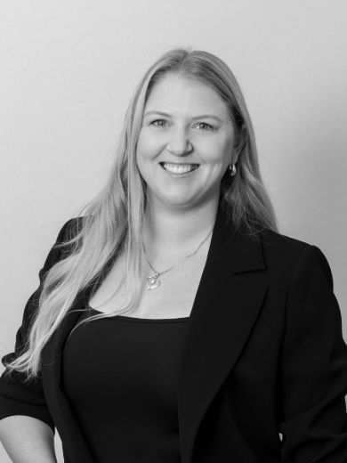 Leigh Singleton - Real Estate Agent at One Agency - Coastwide