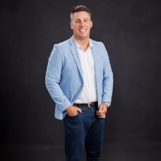 Leon Kowski - Real Estate Agent