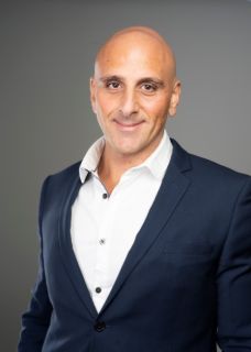 Les  Salem - Real Estate Agent