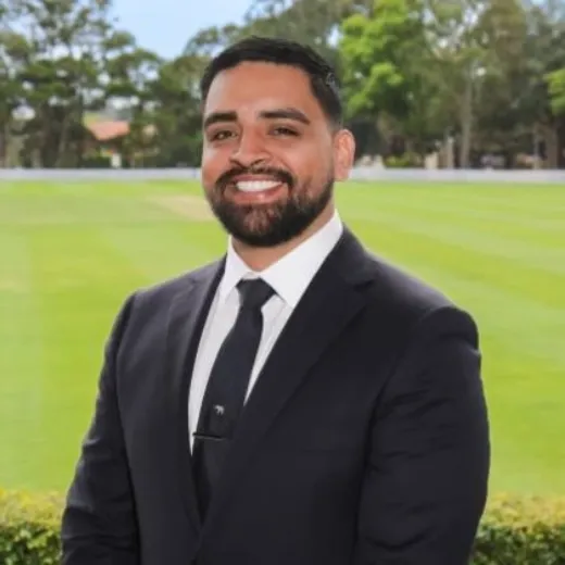 Les Donayre - Real Estate Agent at Raine & Horne - Green Square