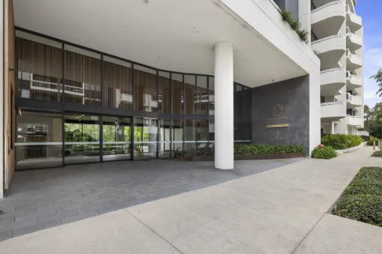 THREE BEDROOM APARTMENT + STUDY | GROUND FLOOR | GARDEN OUTLOOK