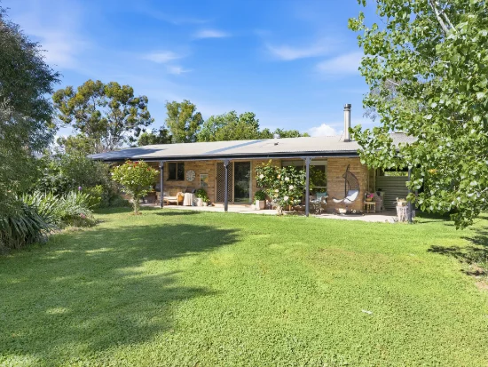 101 Centre Road, Molyullah, Vic 3673
