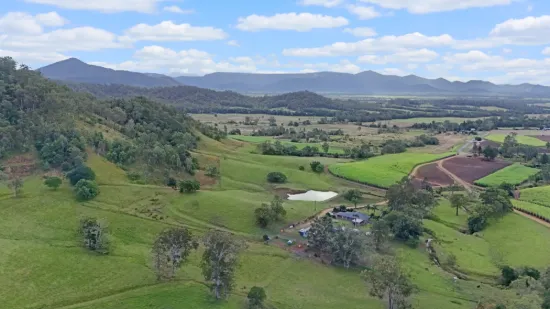 14 Pinnacle Station Road, Pinnacle, Qld 4741