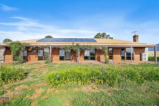 15 Colin Crescent, Little River, Vic 3211