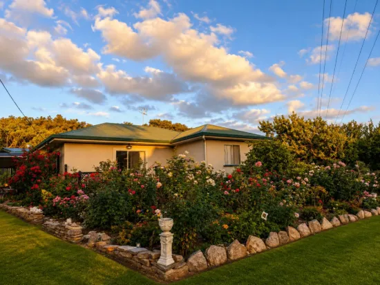 2142 Pyramids Road, Wyberba, Qld 4382