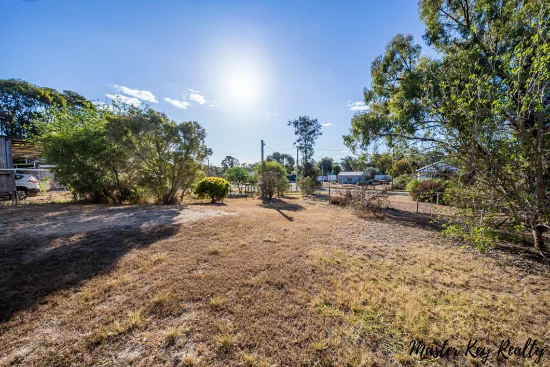 24 Jellicoe Street, Proston, Qld 4613
