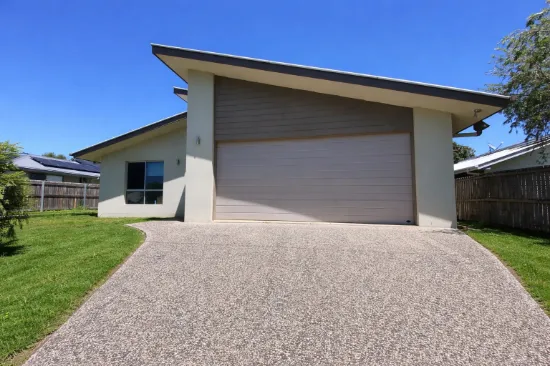 27 Hedley Drive, Woolmar, Qld 4515