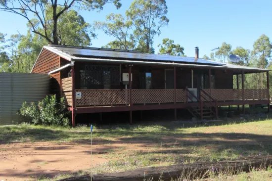 304 Rocky Crescent, Weranga, Qld 4405
