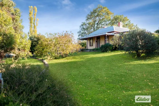 359 Burton Avenue, Kyneton, Vic 3444