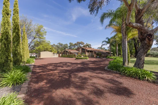 4805 Murray Valley Highway, Castle Donnington, Vic 3585