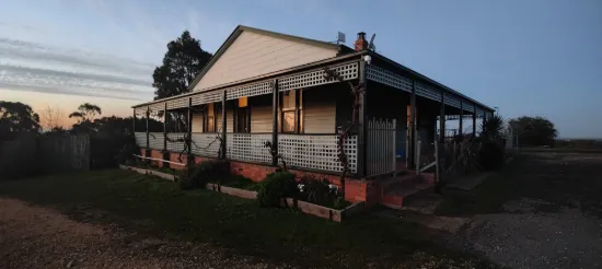 57 Dunlop Road, St Arnaud, Vic 3478