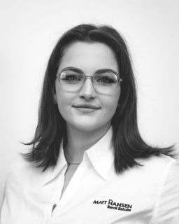 Lily Grosser - Real Estate Agent