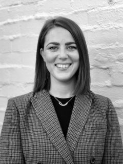 Lily Lynch - Real Estate Agent