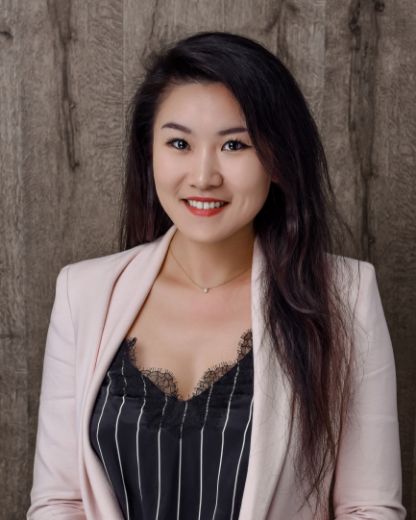 Lin  Du - Real Estate Agent at Avenew Realty Group - PARADISE WATERS