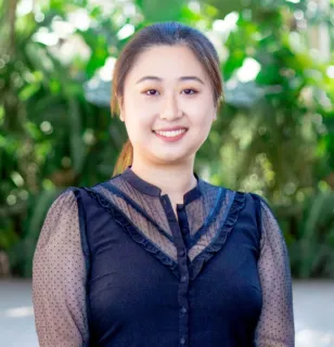Ling Li - Real Estate Agent
