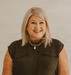Lisa Ashcroft - Real Estate Agent
