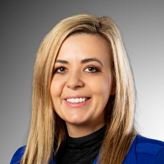 Lisa Devola - Real Estate Agent