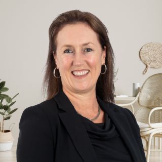 Lisa McAnulty - Real Estate Agent