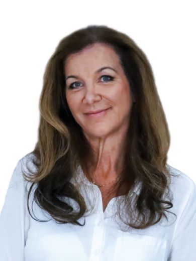 Lisa Terare - Real Estate Agent at Selling Homes - SUMNER