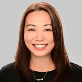 Lisa Zhao - Real Estate Agent