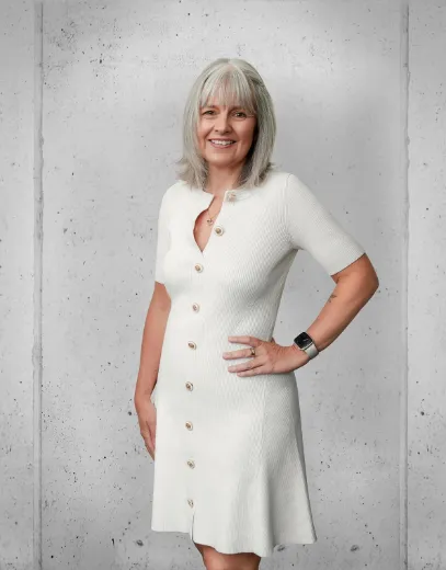 Traci Crellin - Real Estate Agent at Hodges - Mentone / Chelsea