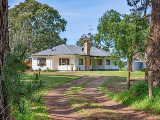 77 Clarke Street, Branxholme, Vic 3302