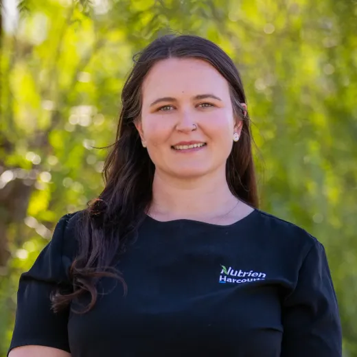 Liz Chellew - Real Estate Agent at Nutrien Harcourts Alice Springs - ALICE SPRINGS