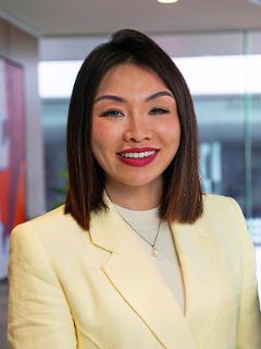 Liz Chen - Real Estate Agent